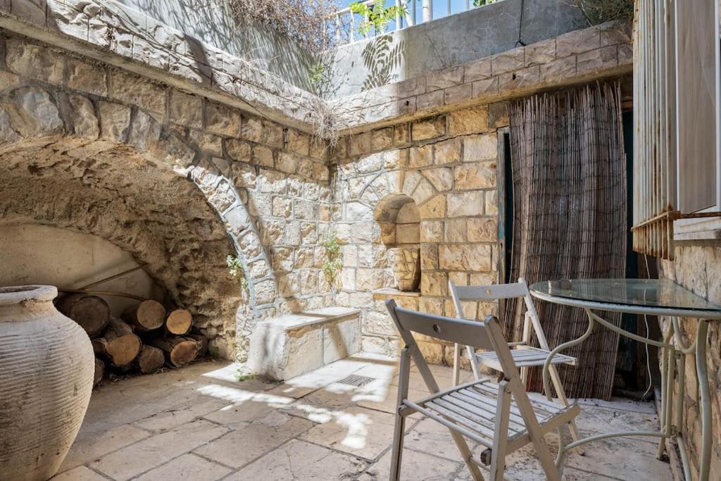 שלווה בעיר העתיקה - Peace In The Heart Of The Old City Safed Buitenkant foto