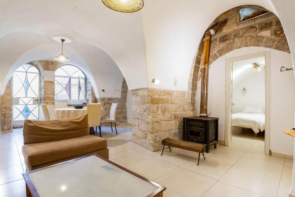 שלווה בעיר העתיקה - Peace In The Heart Of The Old City Safed Buitenkant foto