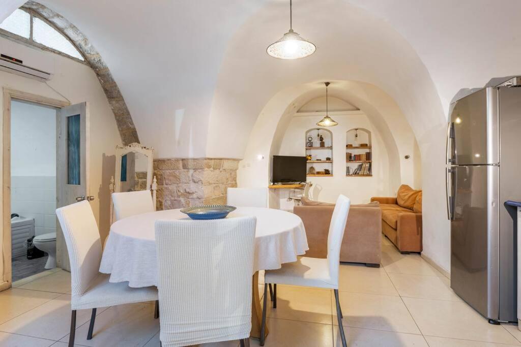 שלווה בעיר העתיקה - Peace In The Heart Of The Old City Safed Buitenkant foto